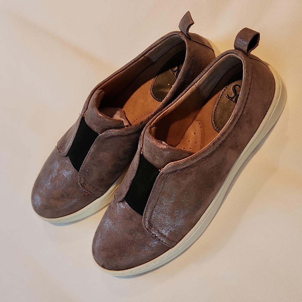 Sofft Metallic Slip On Sneakers - Genuine Leather